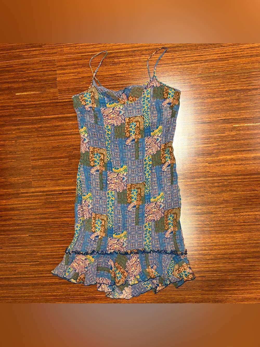 Vintage Elvira Dress Sold at Reformation Women’s Size 8 Midi Rayon Patchwork